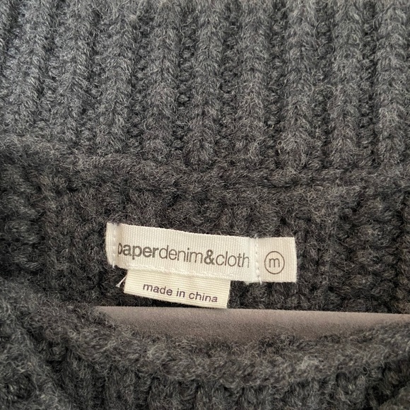 EUC Charcoal grey cable knit merino wool sweater - Picture 5 of 6